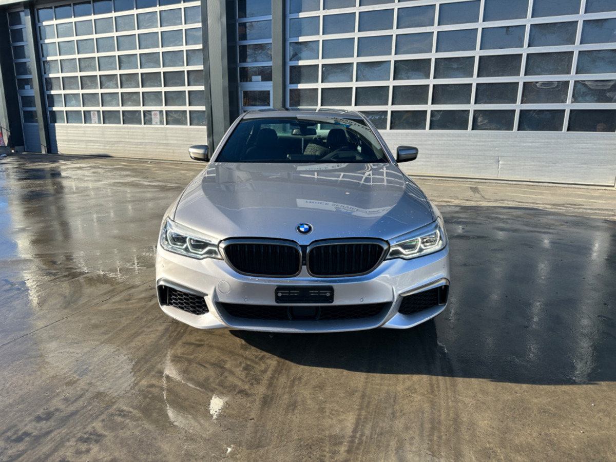 Marke BMW M550D xDrive - سيارة: صور 2 Marke BMW M550D xDrive - سيارة: صور 2
