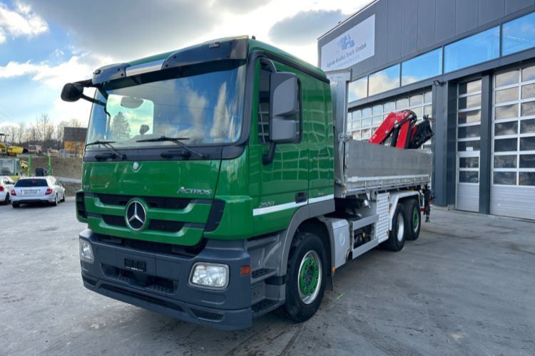 Mercedes-Benz 2551 V8 6x2 Fassi 185-5 Bj.2020 - قلابات, شاحنة كرين: صور 1 Mercedes-Benz 2551 V8 6x2 Fassi 185-5 Bj.2020 - قلابات, شاحنة كرين: صور 1