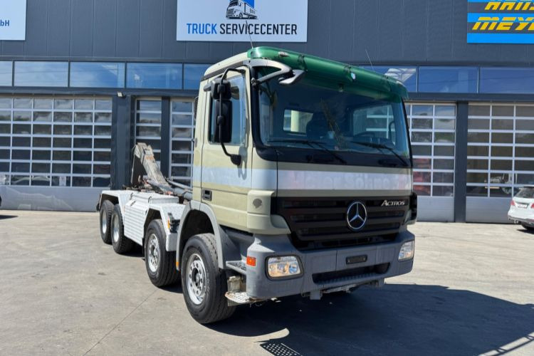Mercedes-Benz Actros 3244 8x4 Hiab 26T AHK - شاحنة ذات الخطاف: صور 2 Mercedes-Benz Actros 3244 8x4 Hiab 26T AHK - شاحنة ذات الخطاف: صور 2