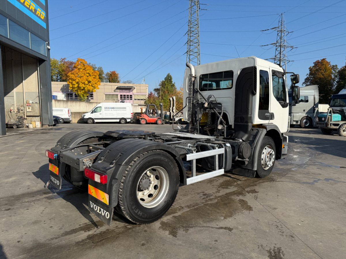 VOLVO FE-280 4x2 - شاحنة جرار: صور 5 VOLVO FE-280 4x2 - شاحنة جرار: صور 5
