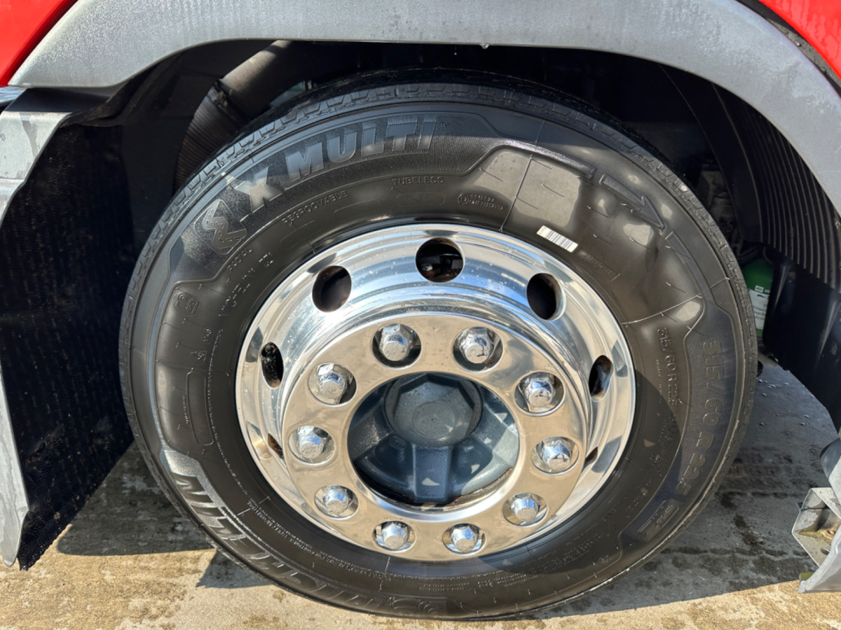 VOLVO FH-420 4x2 Lowdeck - شاحنة جرار: صور 4 VOLVO FH-420 4x2 Lowdeck - شاحنة جرار: صور 4