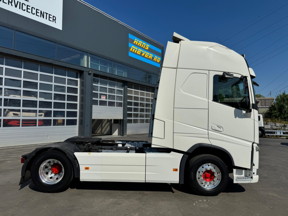 VOLVO FH-460 4x2 XXL - شاحنة جرار: صور 4 VOLVO FH-460 4x2 XXL - شاحنة جرار: صور 4