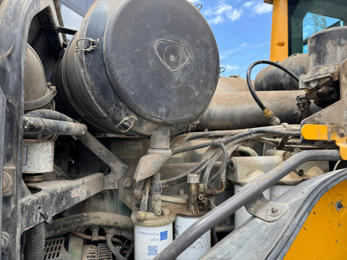 VOLVO L180G إيجار VOLVO L180G: صور 11