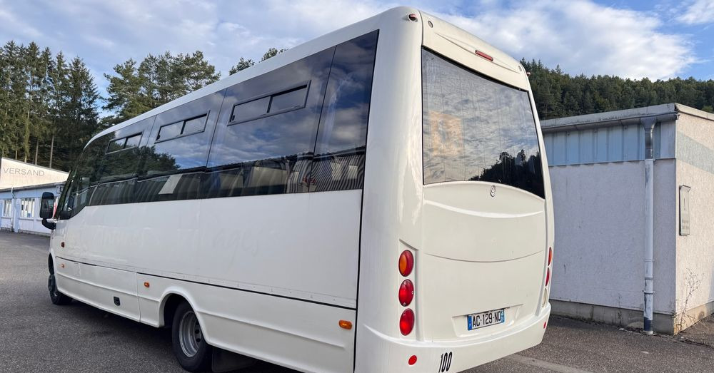 Iveco Wing /34 miejsca /mały przebieg /Cena:109000 zł netto - حافلة صغيرة, ميكروباص: صور 3 Iveco Wing /34 miejsca /mały przebieg /Cena:109000 zł netto - حافلة صغيرة, ميكروباص: صور 3