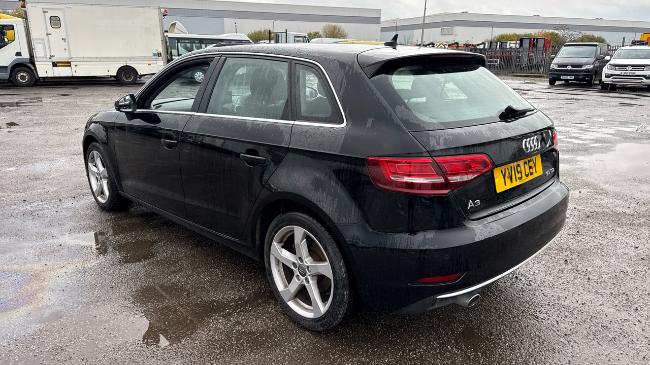 AUDI A3 30 TDI 116PS Sport S Tronic - هاتشباك: صور 3 AUDI A3 30 TDI 116PS Sport S Tronic - هاتشباك: صور 3