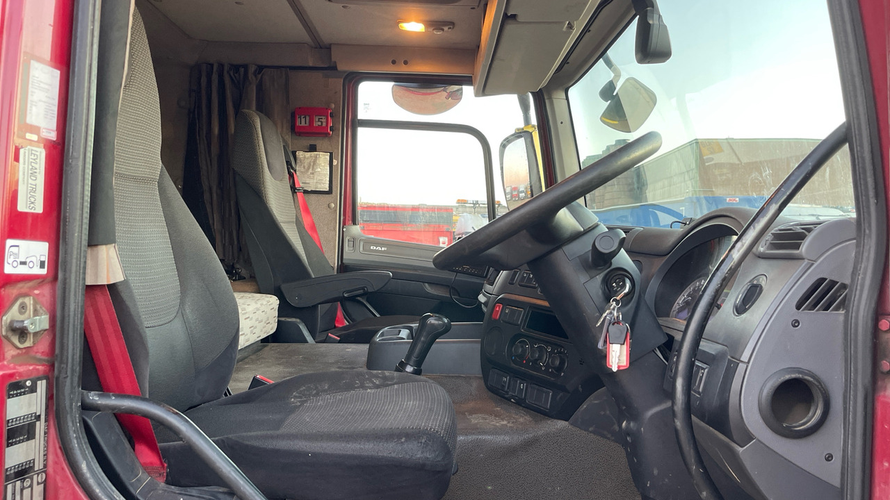 DAF CF 230 - شاحنات مسطحة: صور 5 DAF CF 230 - شاحنات مسطحة: صور 5