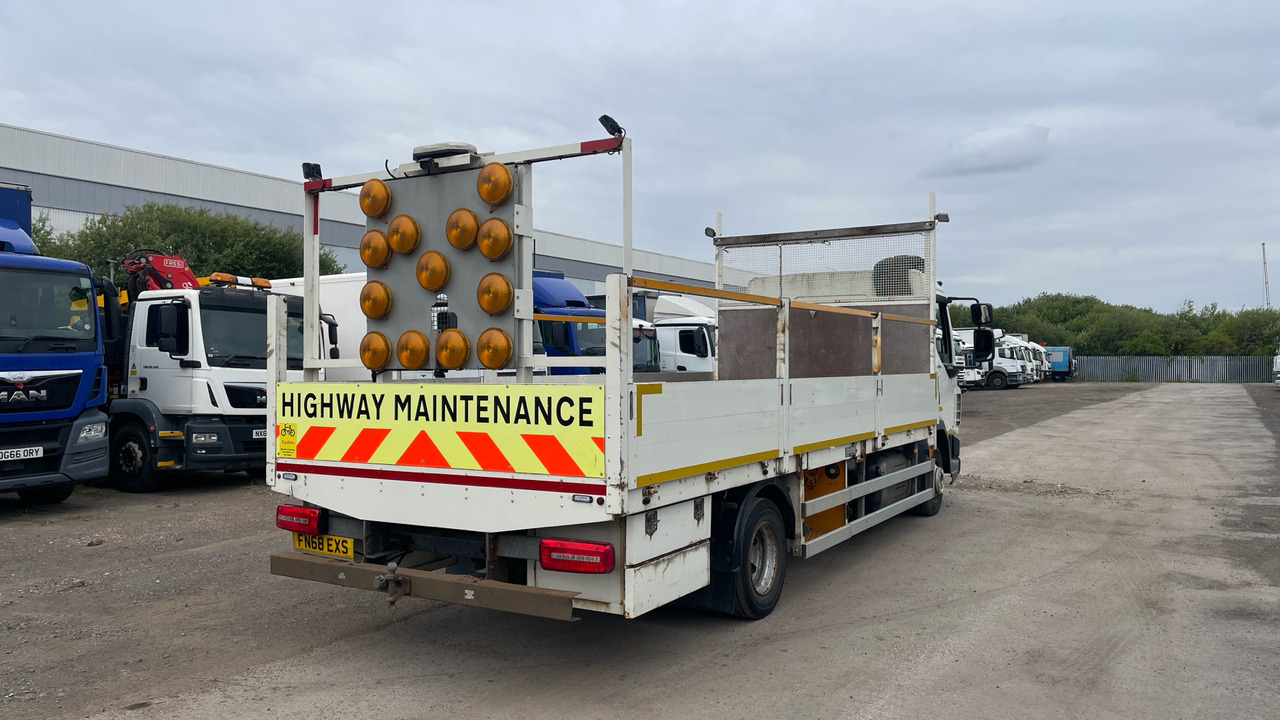 DAF LF 180 - شاحنات مسطحة: صور 4 DAF LF 180 - شاحنات مسطحة: صور 4