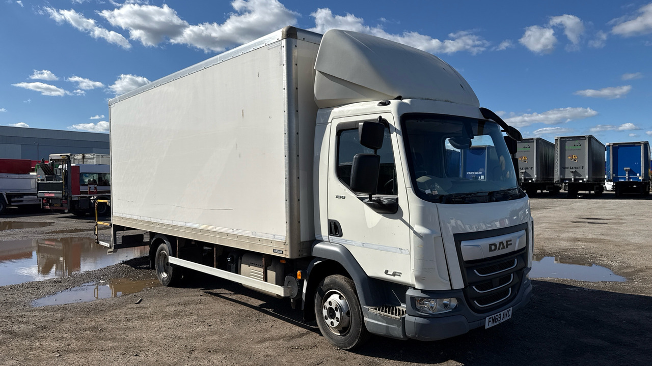 DAF LF 180 - بصندوق مغلق شاحنة: صور 1 DAF LF 180 - بصندوق مغلق شاحنة: صور 1