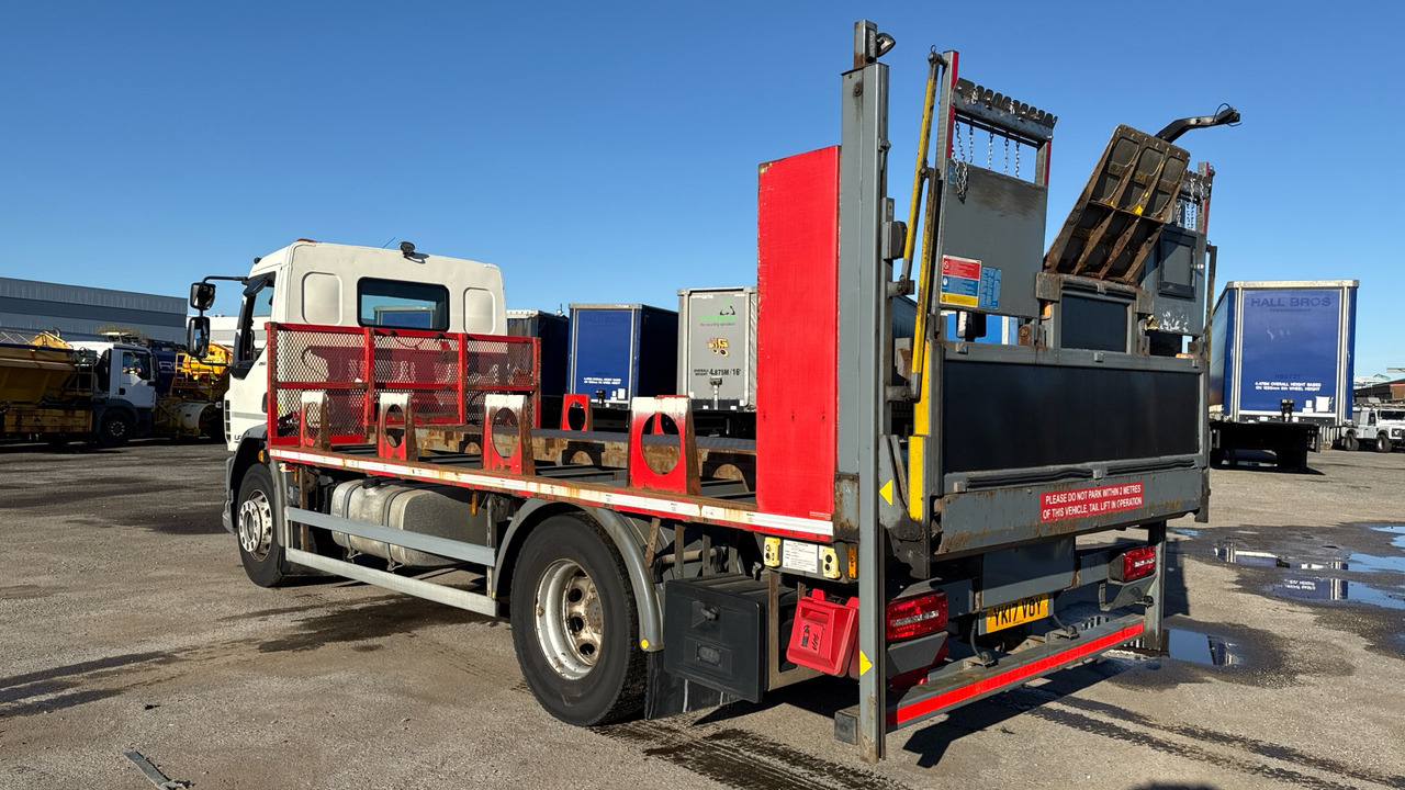 DAF LF 260 - شاحنات مسطحة: صور 3 DAF LF 260 - شاحنات مسطحة: صور 3