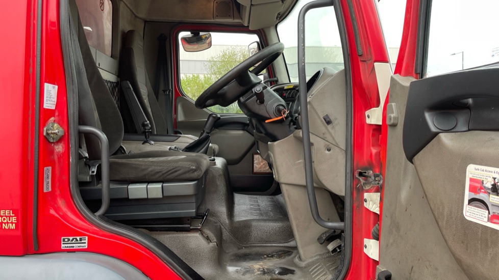 DAF LF 45.140 7.5 TONNE - بصندوق مغلق شاحنة: صور 5 DAF LF 45.140 7.5 TONNE - بصندوق مغلق شاحنة: صور 5