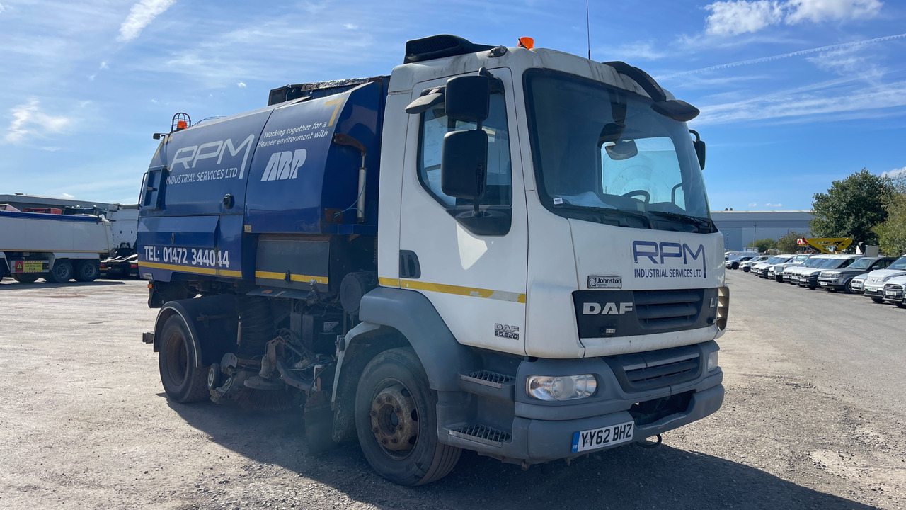 DAF LF 55.220 - سياره كنس شوارع: صور 1 DAF LF 55.220 - سياره كنس شوارع: صور 1
