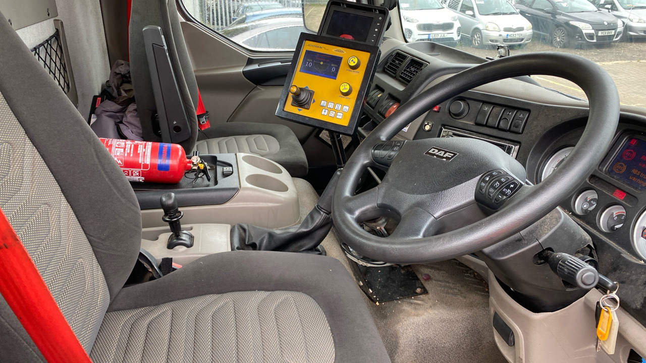 DAF LF 55 - جرافة ثلج: صور 5 DAF LF 55 - جرافة ثلج: صور 5