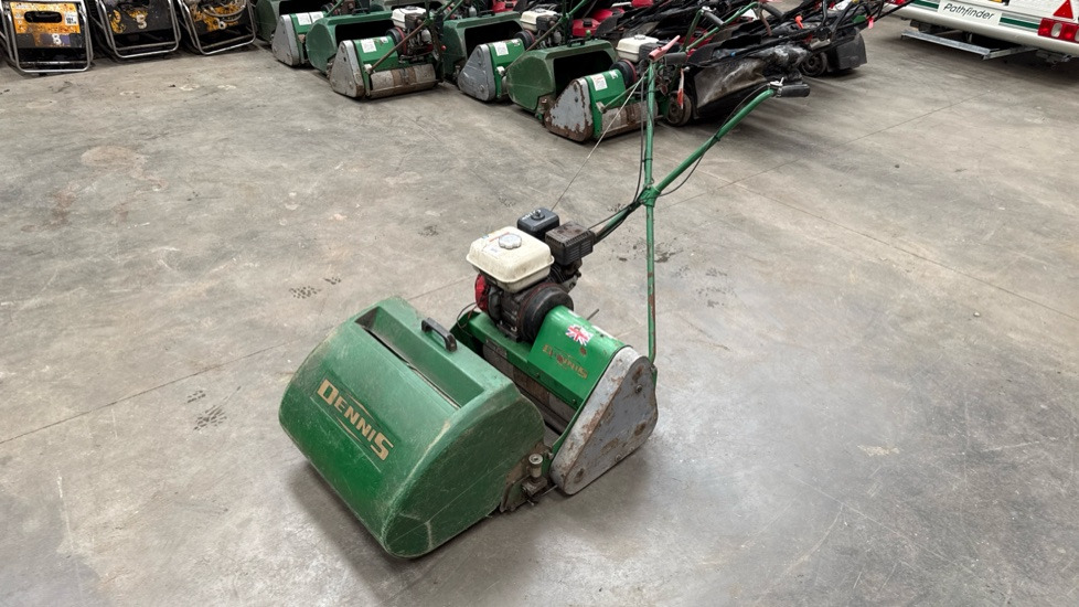 DENNIS FT510 PEDESTRIAN CYLINDER MOWER, NO UNIT, GRASS BOX - جزازة المروج: صور 3 DENNIS FT510 PEDESTRIAN CYLINDER MOWER, NO UNIT, GRASS BOX - جزازة المروج: صور 3
