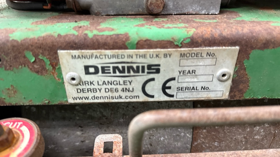 DENNIS FT510 PEDESTRIAN CYLINDER MOWER WITH 5K UNIT AND GRASS BOX - جزازة المروج: صور 5 DENNIS FT510 PEDESTRIAN CYLINDER MOWER WITH 5K UNIT AND GRASS BOX - جزازة المروج: صور 5