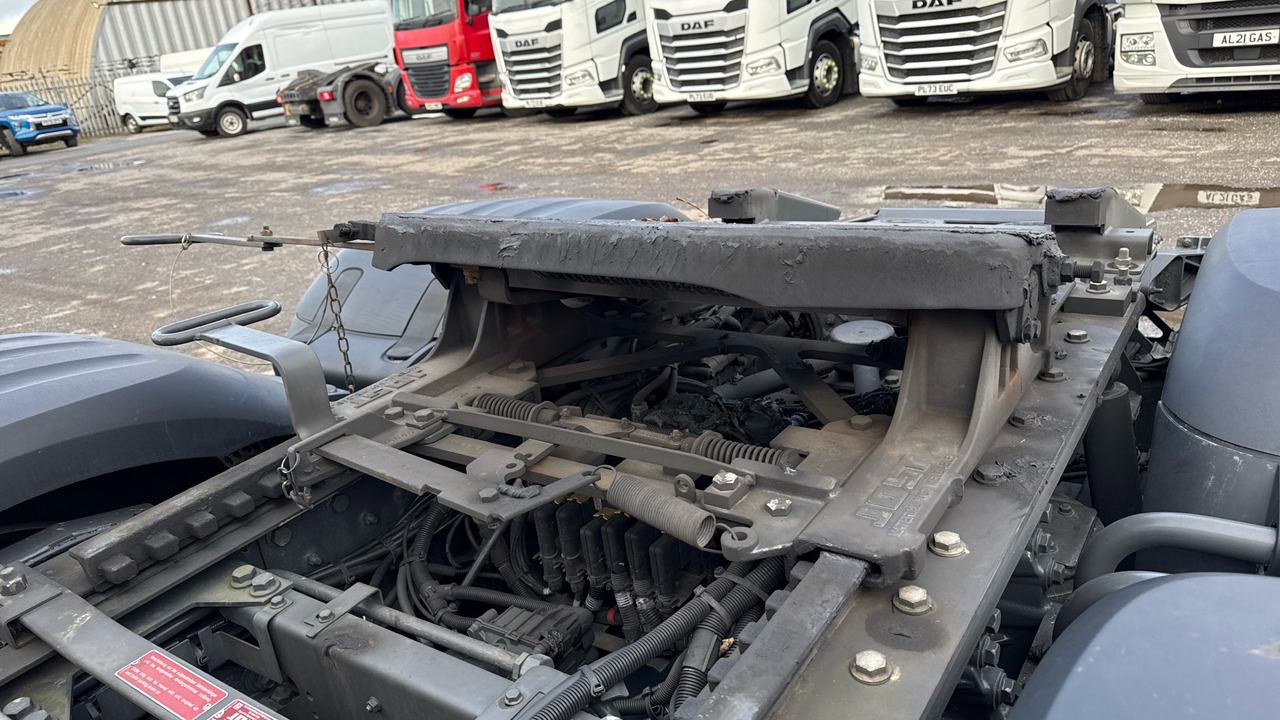 شاحنة جرار Daf XF 480: صور 13