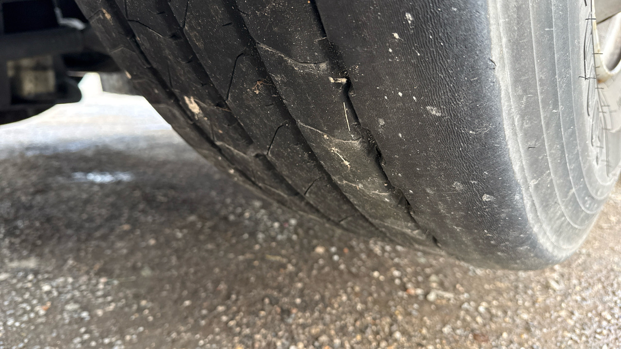 شاحنة جرار Daf XF 480: صور 15