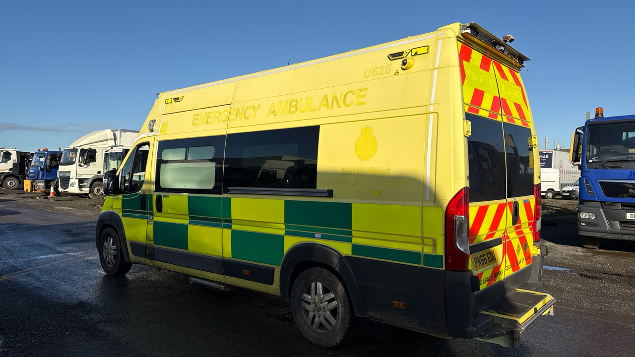 FIAT DUCATO 42 MULTIJET II - سيارة إسعاف: صور 3 FIAT DUCATO 42 MULTIJET II - سيارة إسعاف: صور 3