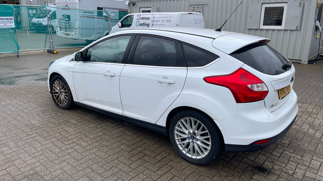 FORD FOCUS 1.0 ECO BOOST - هاتشباك: صور 3 FORD FOCUS 1.0 ECO BOOST - هاتشباك: صور 3
