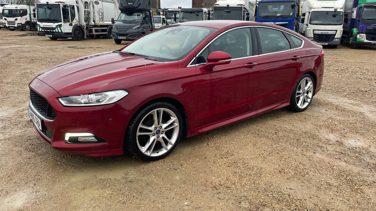 FORD MONDEO 2.0 TDCi 180PS - هاتشباك: صور 2 FORD MONDEO 2.0 TDCi 180PS - هاتشباك: صور 2