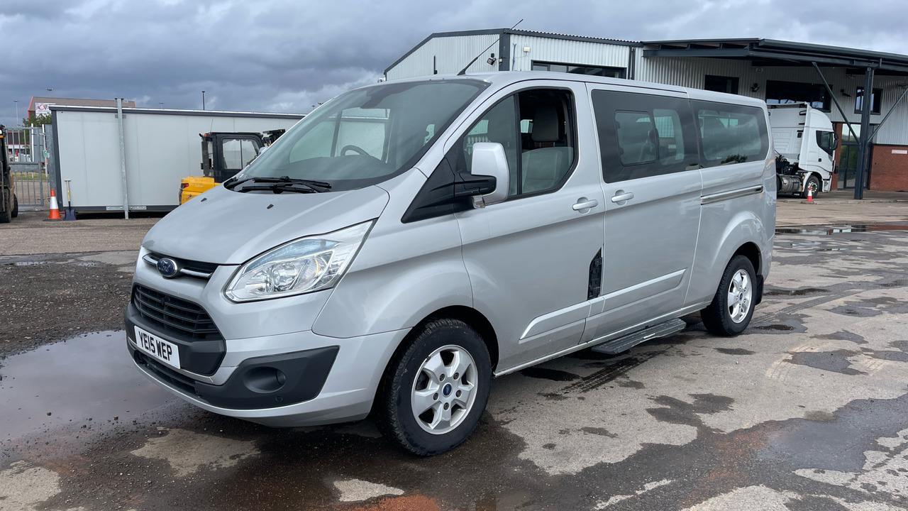 FORD TOURNEO CUSTOM 300 2.2 TDCi 125PS - حافلة صغيرة, ميكروباص: صور 2 FORD TOURNEO CUSTOM 300 2.2 TDCi 125PS - حافلة صغيرة, ميكروباص: صور 2