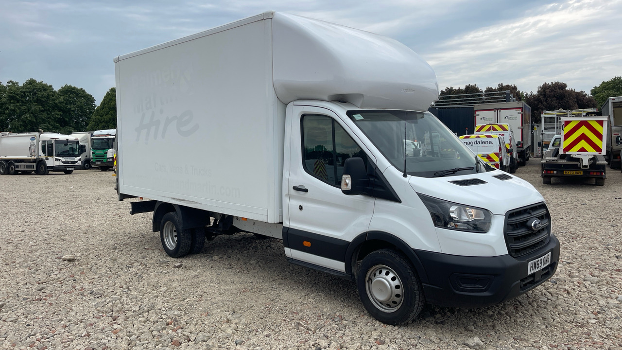 FORD TRANSIT 2.0 ECOBLUE 130PS - الشاحنات الصغيرة صندوق مغلق: صور 1 FORD TRANSIT 2.0 ECOBLUE 130PS - الشاحنات الصغيرة صندوق مغلق: صور 1