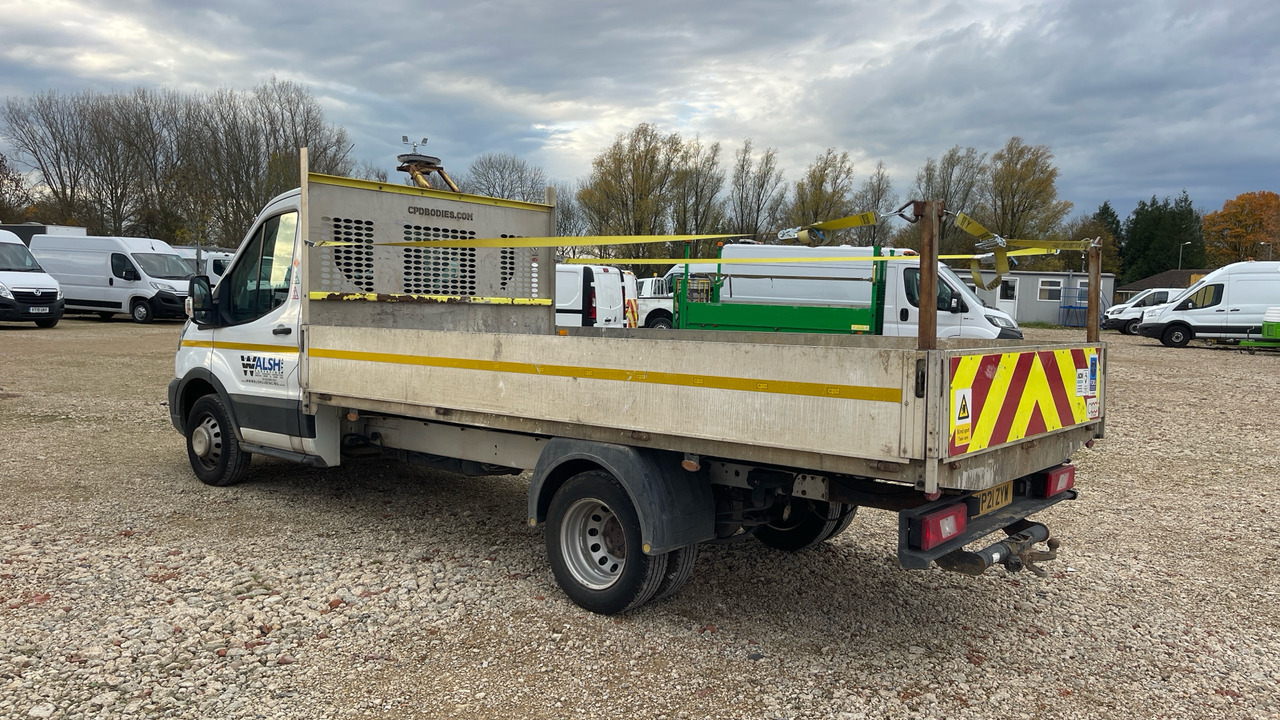 FORD TRANSIT 350 2.0 ECOBLUE 130PS - الشاحنات الصغيرة المسطحة: صور 3 FORD TRANSIT 350 2.0 ECOBLUE 130PS - الشاحنات الصغيرة المسطحة: صور 3