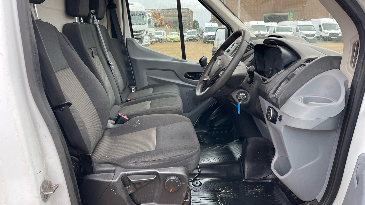 FORD TRANSIT 350 2.0 TDCI 105PS - فان: صور 5 FORD TRANSIT 350 2.0 TDCI 105PS - فان: صور 5