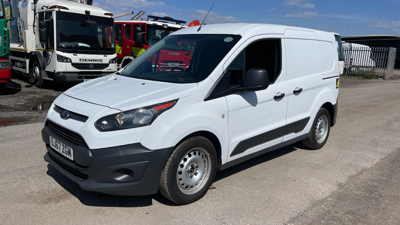 FORD TRANSIT CONNECT 220 1.5 TDCi 100PS - فان المدمجة: صور 2 FORD TRANSIT CONNECT 220 1.5 TDCi 100PS - فان المدمجة: صور 2