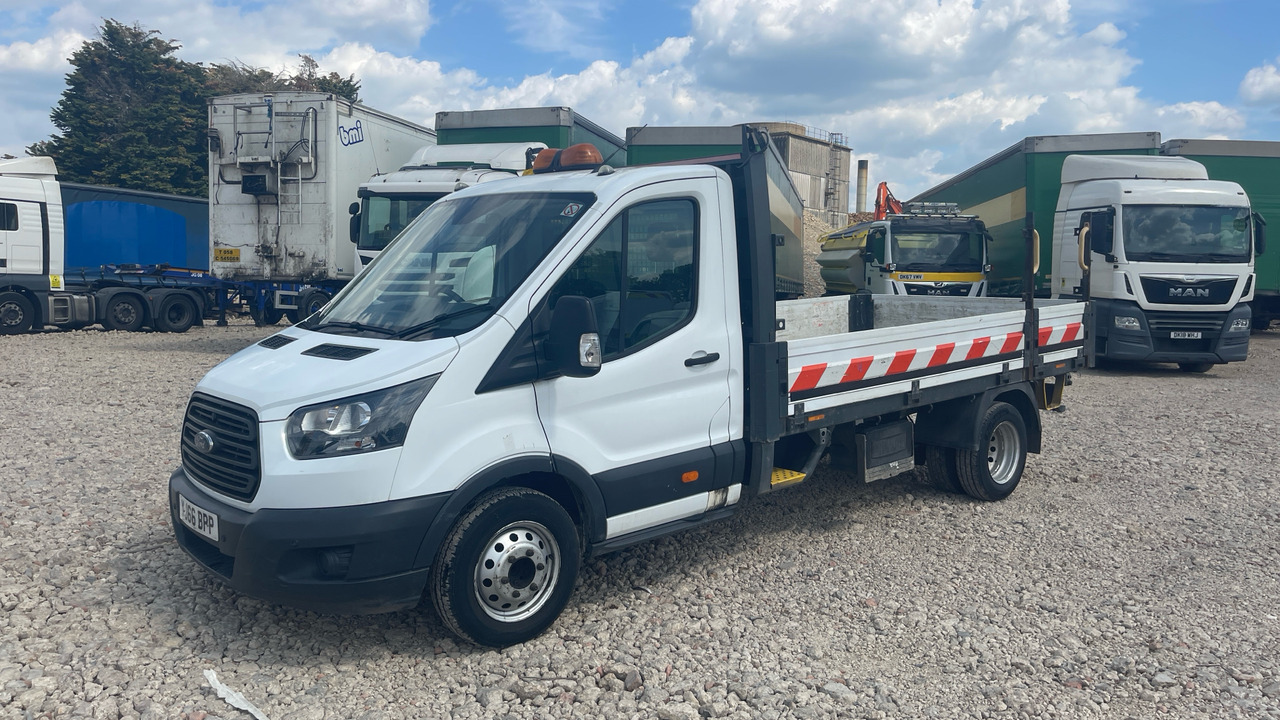 Ford Transit 350 2.0 TDCI 130PS - الشاحنات الصغيرة المسطحة: صور 2 Ford Transit 350 2.0 TDCI 130PS - الشاحنات الصغيرة المسطحة: صور 2