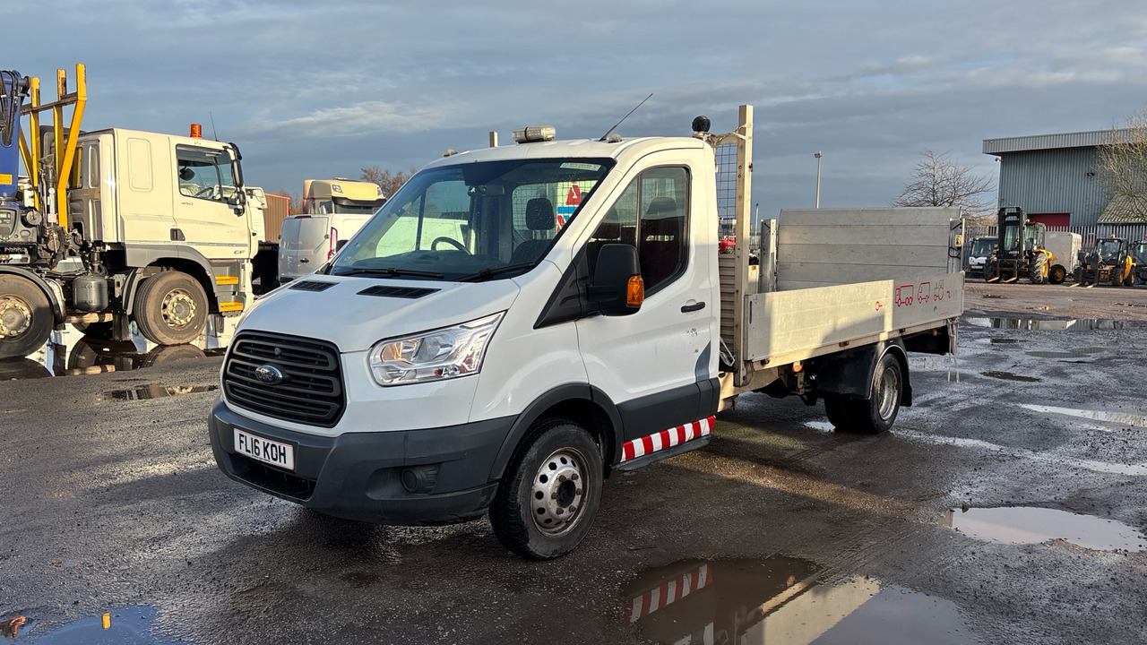 Ford Transit 350 2.2 TDCi 125ps - الشاحنات الصغيرة المسطحة: صور 2 Ford Transit 350 2.2 TDCi 125ps - الشاحنات الصغيرة المسطحة: صور 2