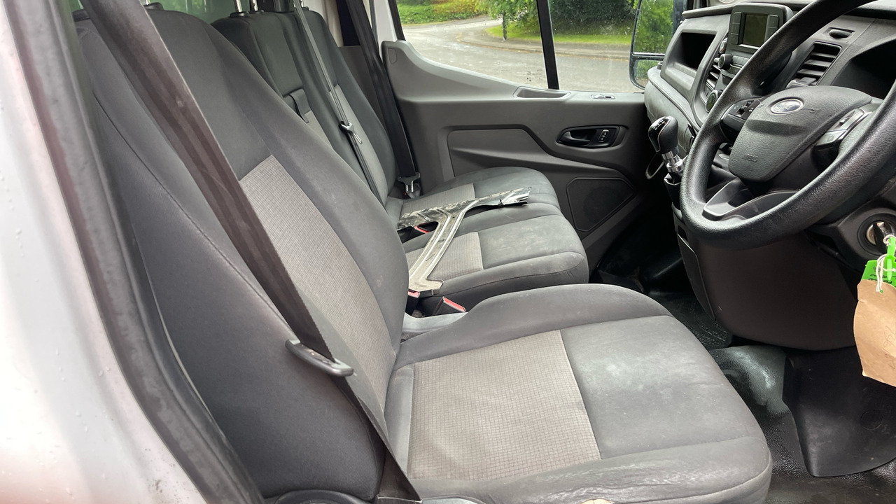 Ford Transit 350 Leader Ecoblue 2.0 Tdci 130ps - الشاحنات الصغيرة صندوق مغلق: صور 5 Ford Transit 350 Leader Ecoblue 2.0 Tdci 130ps - الشاحنات الصغيرة صندوق مغلق: صور 5