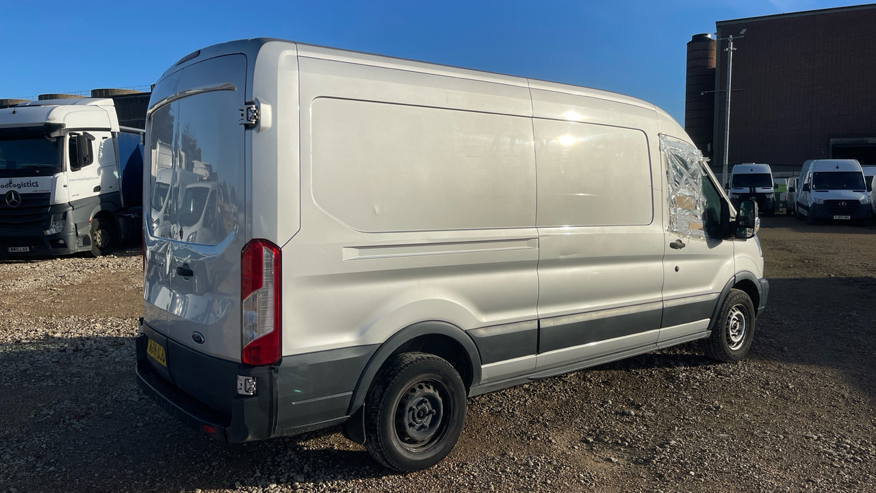 Ford Transit 350 TREND 2.2 TDCi 125ps - فان: صور 4 Ford Transit 350 TREND 2.2 TDCi 125ps - فان: صور 4