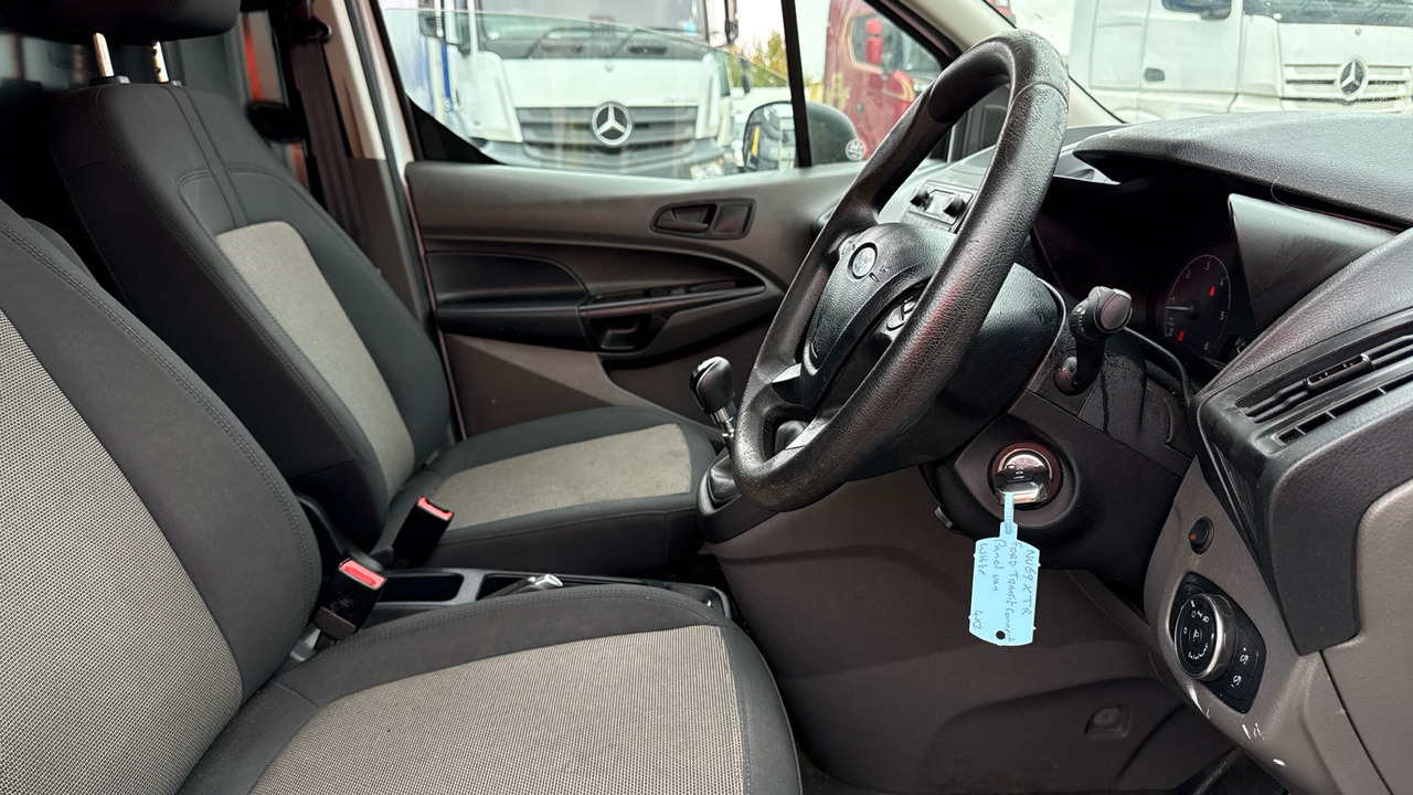 Ford Transit Connect 200 1.5 EcoBlue 75ps - فان المدمجة: صور 5 Ford Transit Connect 200 1.5 EcoBlue 75ps - فان المدمجة: صور 5
