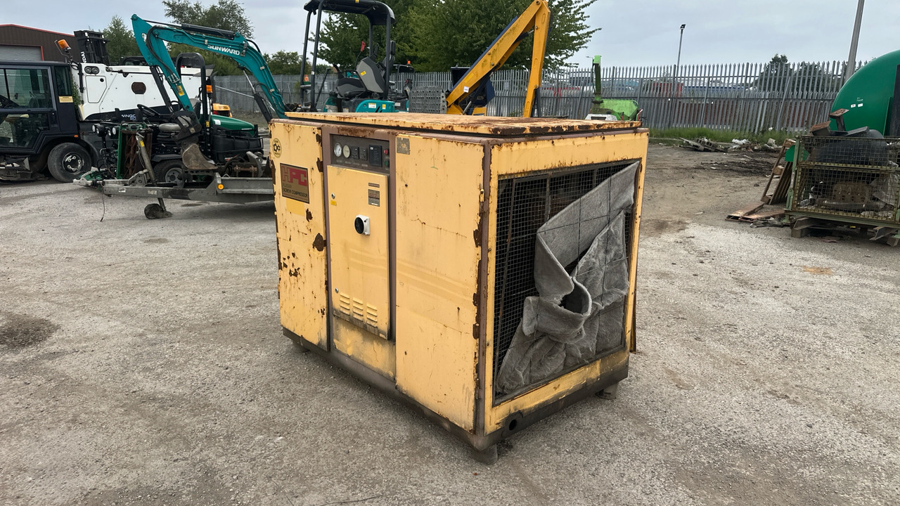 HPC PLUSAIR SCREW COMPRESSOR - معدات البناء: صور 2 HPC PLUSAIR SCREW COMPRESSOR - معدات البناء: صور 2