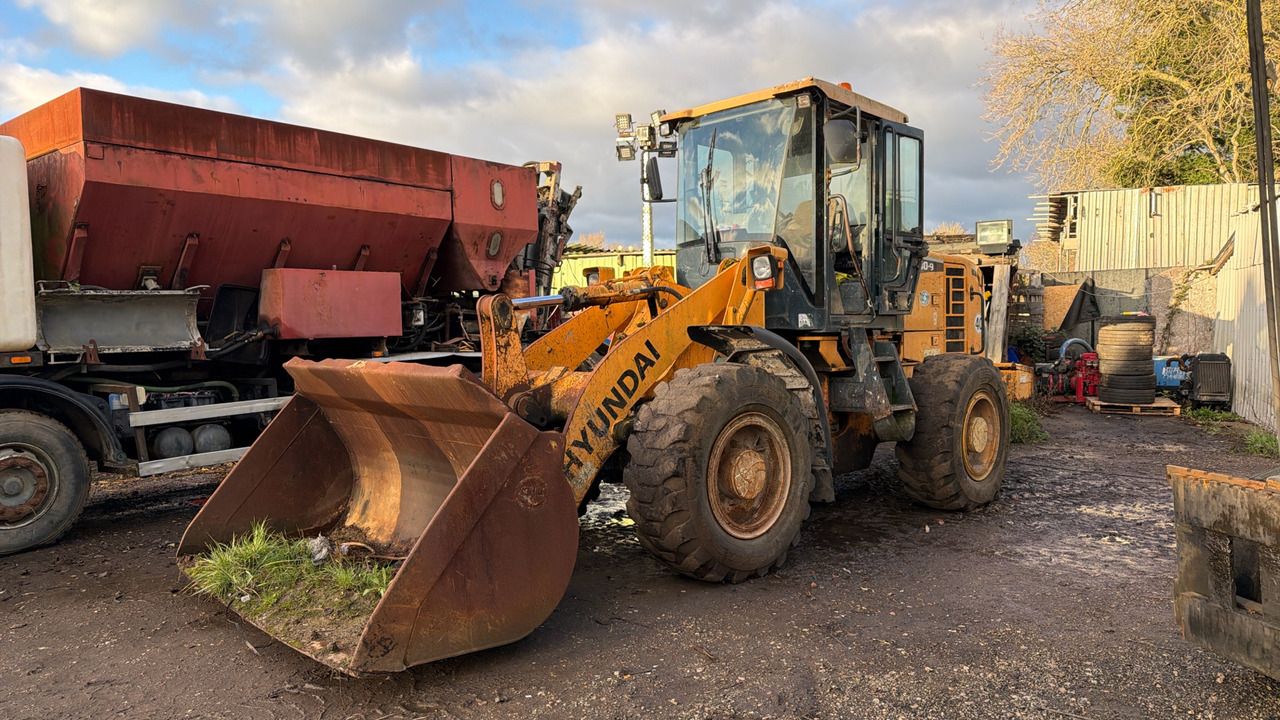 HYUNDAI HL73O-9 - اللودر بعجل: صور 1 HYUNDAI HL73O-9 - اللودر بعجل: صور 1