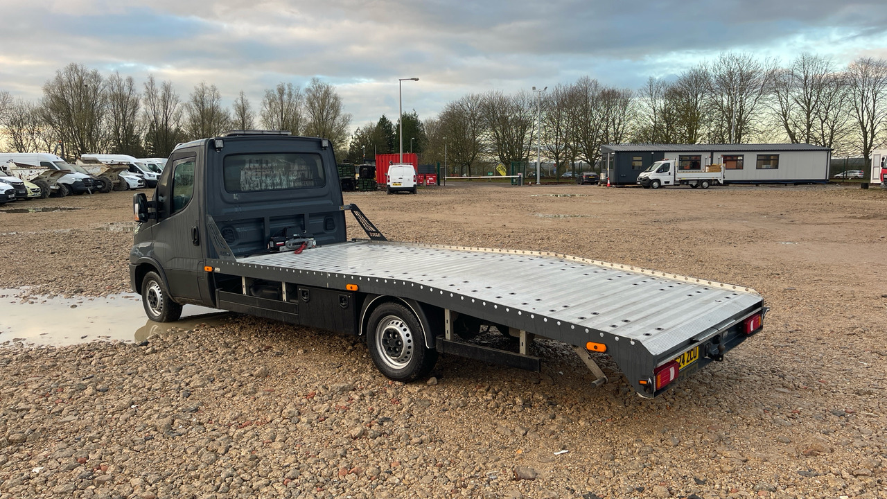 IVECO DAILY 3.0 35S21 - سيارة السحب للتصليح: صور 3 IVECO DAILY 3.0 35S21 - سيارة السحب للتصليح: صور 3