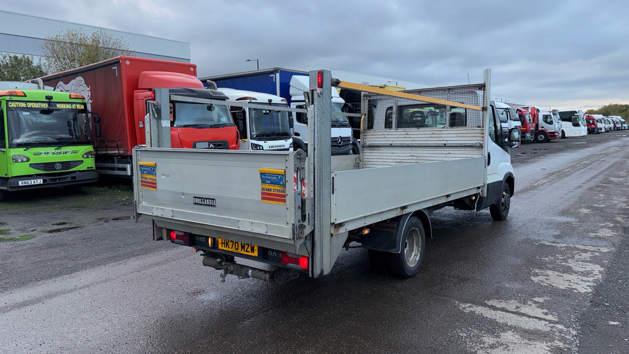 IVECO DAILY 35-140 - الشاحنات الصغيرة المسطحة: صور 4 IVECO DAILY 35-140 - الشاحنات الصغيرة المسطحة: صور 4