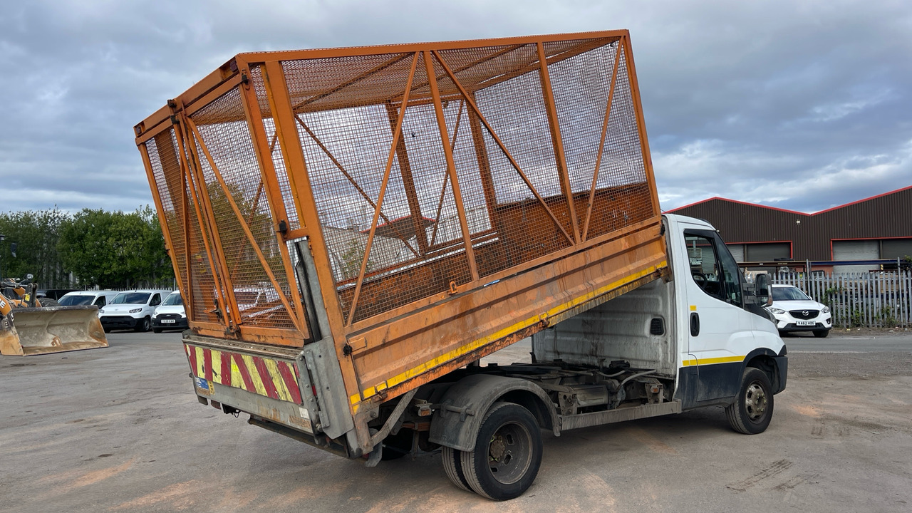 IVECO DAILY 50-150 - قلابات: صور 4 IVECO DAILY 50-150 - قلابات: صور 4