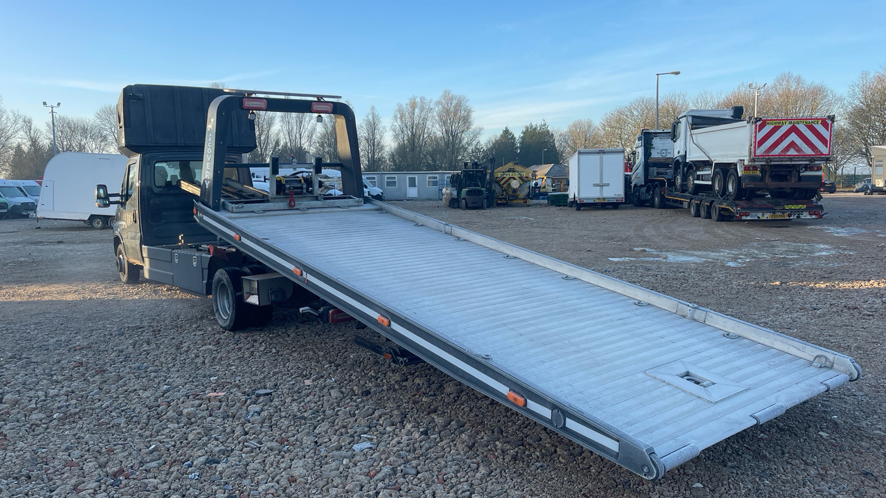 IVECO DAILY 70C18 - سيارة السحب للتصليح: صور 3 IVECO DAILY 70C18 - سيارة السحب للتصليح: صور 3