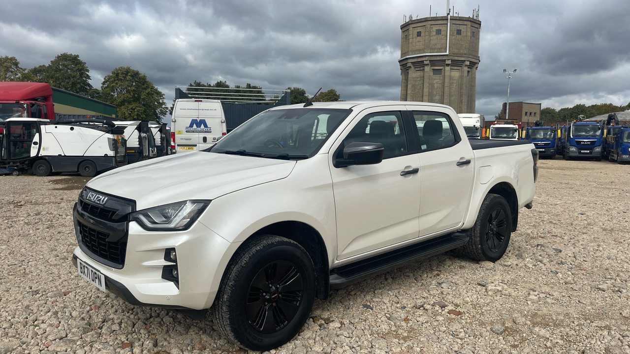 Isuzu D-Max 1.9 V-Cross - شاحنة البيك أب, الشاحنات الصغيرة كابينة مزدوجة: صور 2 Isuzu D-Max 1.9 V-Cross - شاحنة البيك أب, الشاحنات الصغيرة كابينة مزدوجة: صور 2