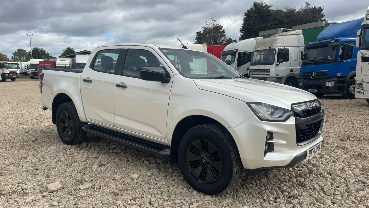 Isuzu D-Max 1.9 V-Cross - شاحنة البيك أب, الشاحنات الصغيرة كابينة مزدوجة: صور 1 Isuzu D-Max 1.9 V-Cross - شاحنة البيك أب, الشاحنات الصغيرة كابينة مزدوجة: صور 1