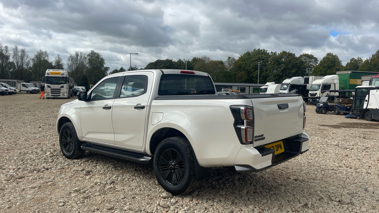 Isuzu D-Max 1.9 V-Cross - شاحنة البيك أب, الشاحنات الصغيرة كابينة مزدوجة: صور 3 Isuzu D-Max 1.9 V-Cross - شاحنة البيك أب, الشاحنات الصغيرة كابينة مزدوجة: صور 3