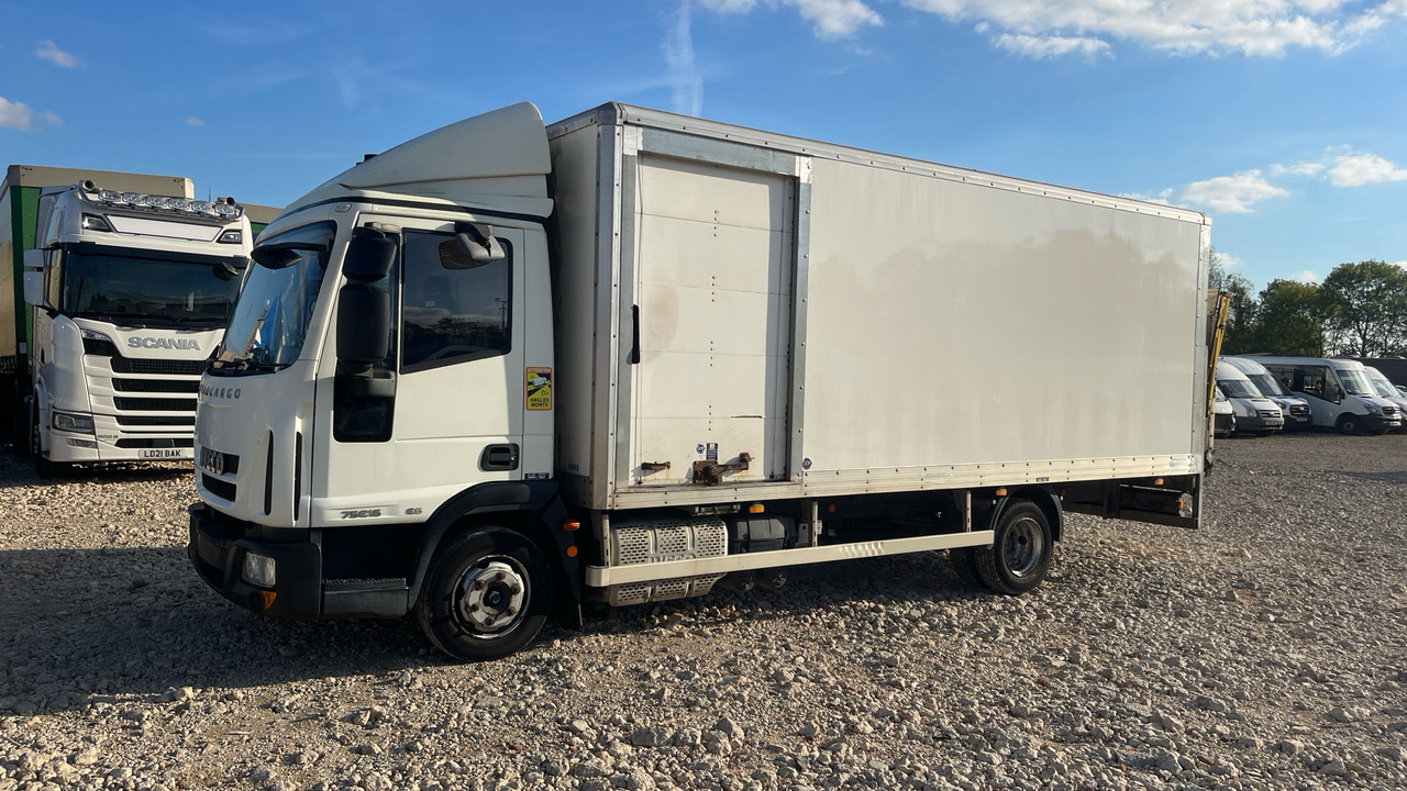 Iveco Eurocargo 75E16 - بصندوق مغلق شاحنة: صور 2 Iveco Eurocargo 75E16 - بصندوق مغلق شاحنة: صور 2