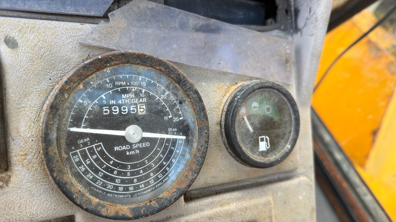 رافعة تلسكوبية JCB 520-4: صور 6