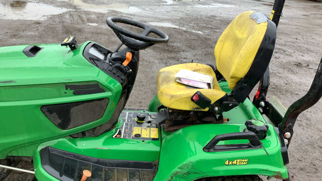 JOHN DEERE X949 - جزازة المروج: صور 5 JOHN DEERE X949 - جزازة المروج: صور 5
