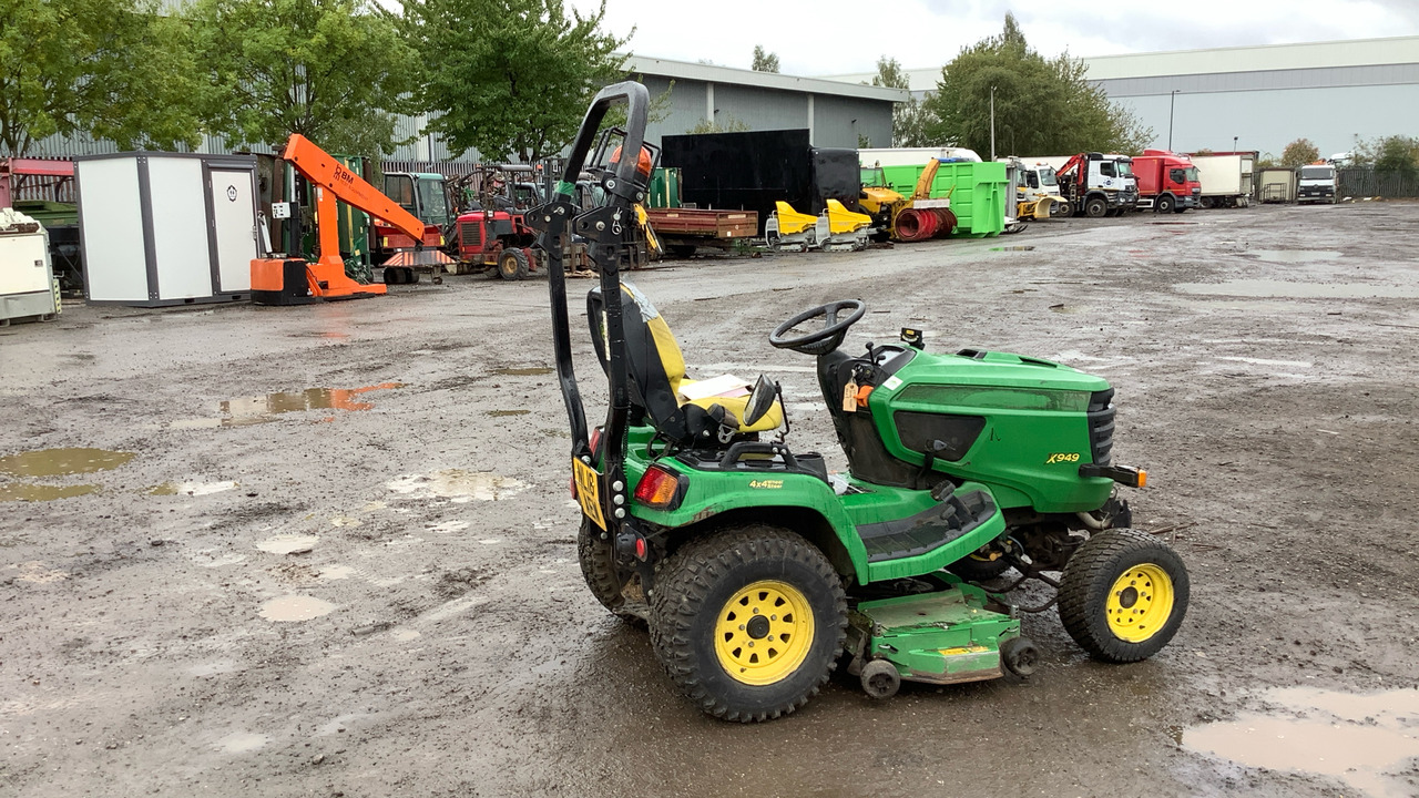 JOHN DEERE X949 - جزازة المروج: صور 4 JOHN DEERE X949 - جزازة المروج: صور 4
