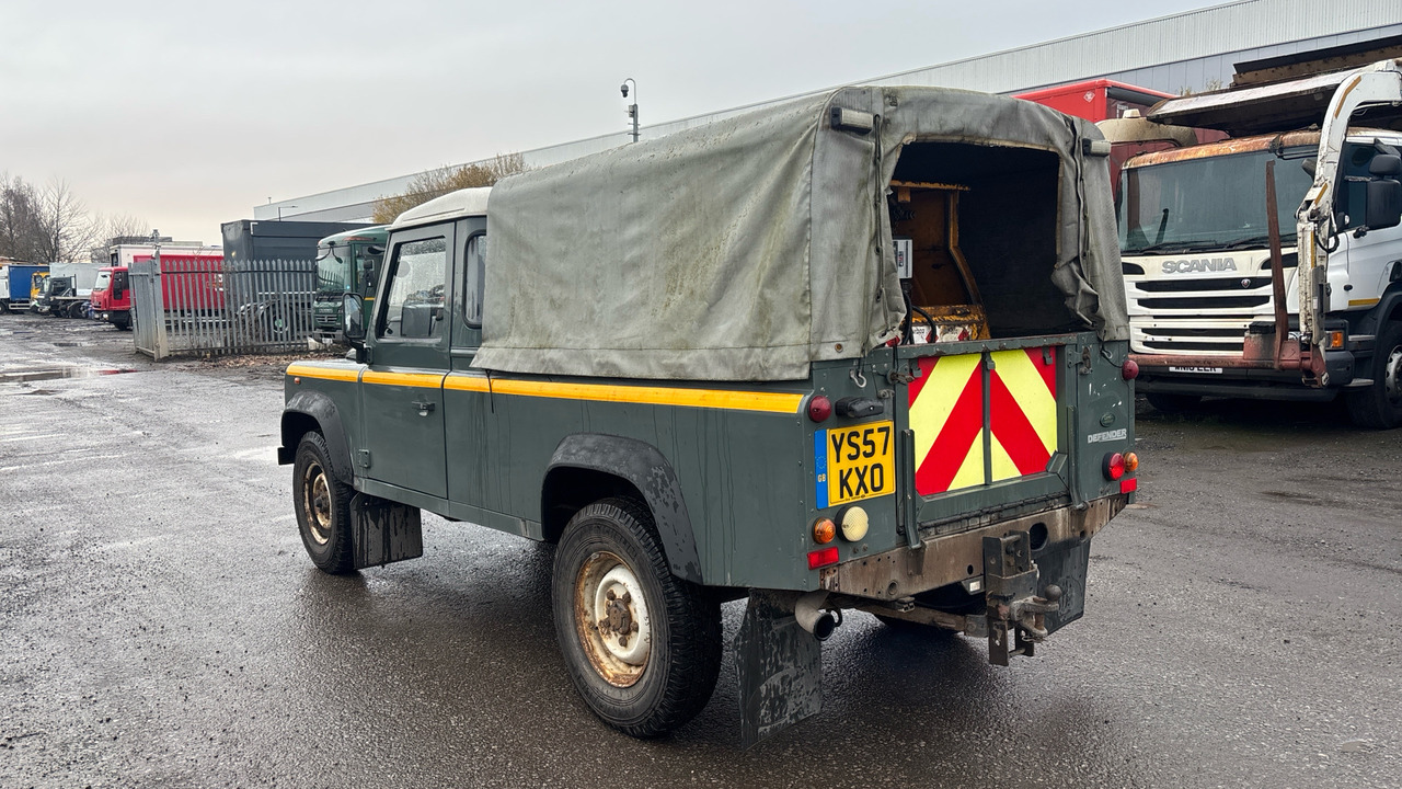 LAND ROVER DEFENDER 110 TDCI - شاحنة البيك أب: صور 3 LAND ROVER DEFENDER 110 TDCI - شاحنة البيك أب: صور 3