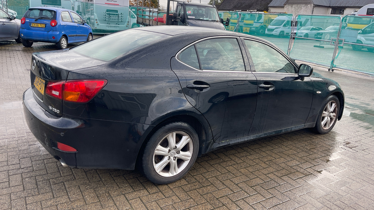 LEXUS IS 250 - سيدان: صور 4 LEXUS IS 250 - سيدان: صور 4