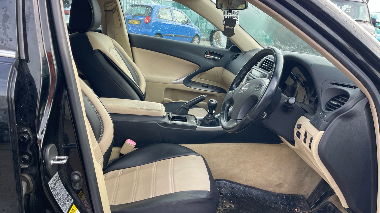 LEXUS IS 250 - سيدان: صور 5 LEXUS IS 250 - سيدان: صور 5