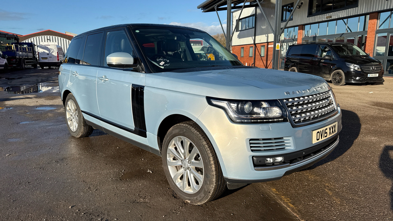 Land Rover Range Rover 4.4 SD V8 Vogue - سيارة ستيشن: صور 1 Land Rover Range Rover 4.4 SD V8 Vogue - سيارة ستيشن: صور 1